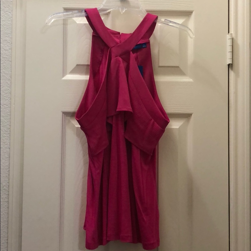 Brand new sleeveless Apt.9 top